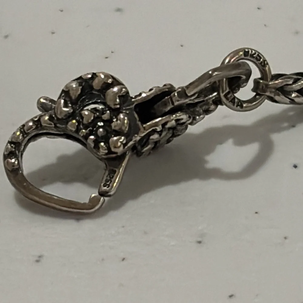 TROLLBEADS sterling silver bracelet with catching hearts lace lock clasp - Picture 6 of 17